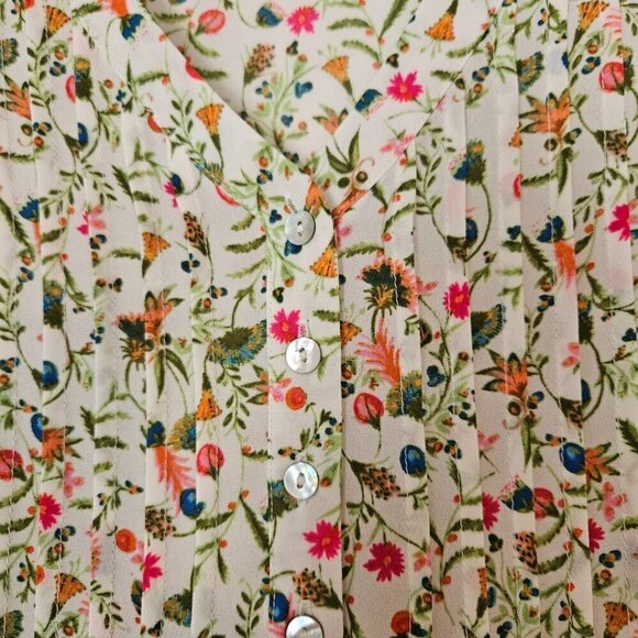 Rose + Olive Women's 1X Fall Florals Flutter Sleeve Smocked Shoulder Blouse - Picture 2 of 7